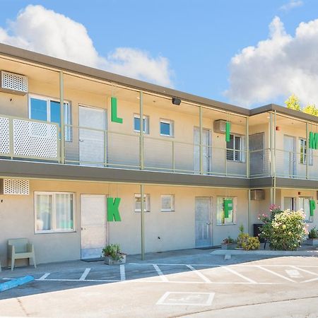 The Greens Hotel On Del Paso Sacramento Exterior photo