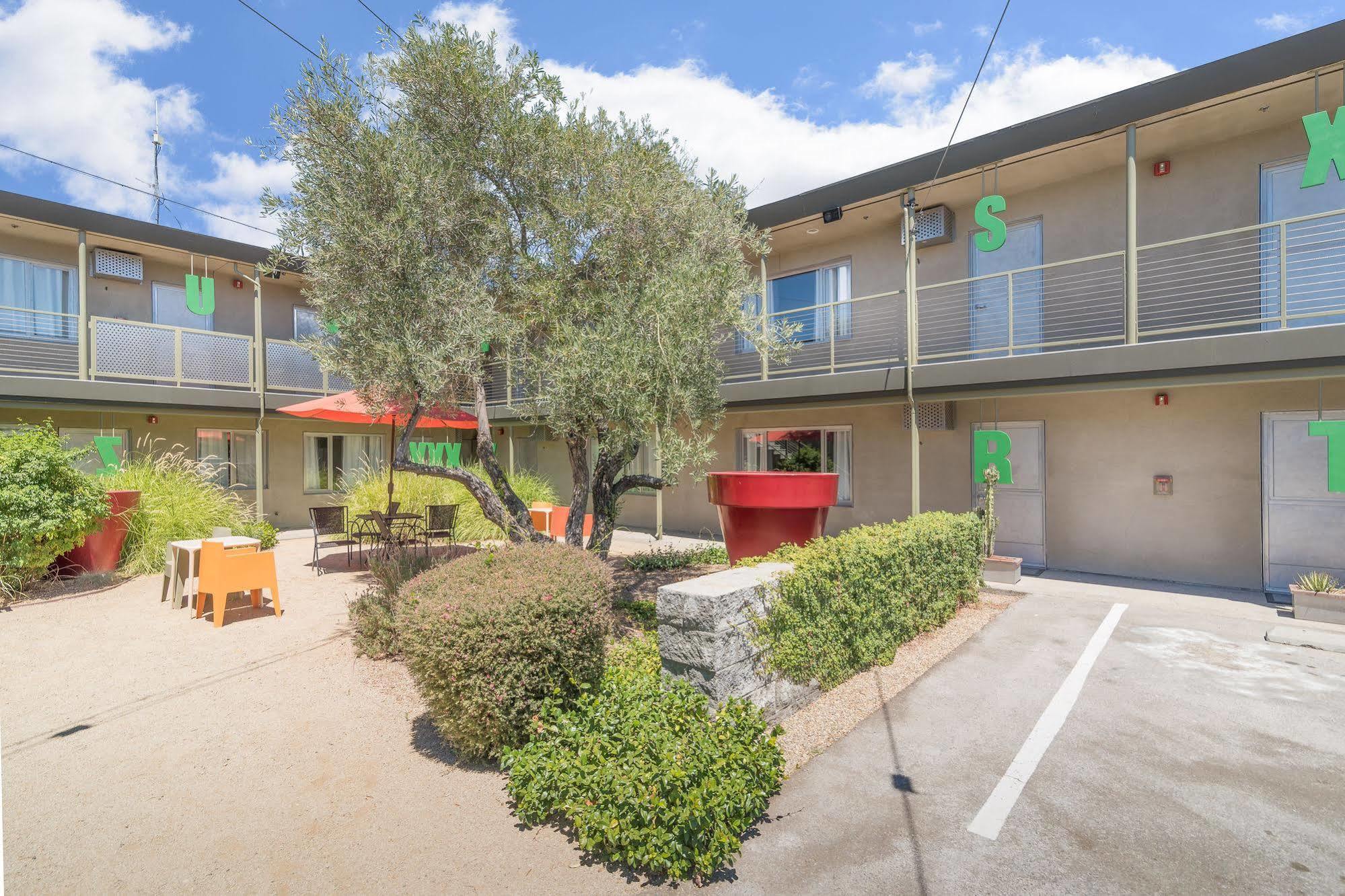 The Greens Hotel On Del Paso Sacramento Exterior photo